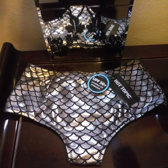 🇺🇸 3/$30 NWT Silver & Black Mermaid Swim Bottoms - Picture 2 of 8